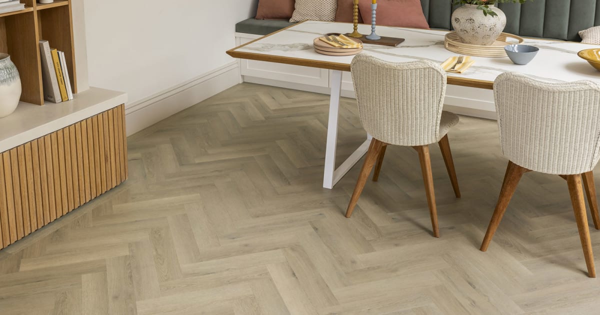 Dawlish Oak: Beautifully designed LVT wood flooring from the